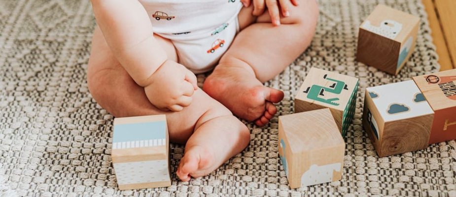 Com quantos meses o bebê começa a sentar? Conheça os detalhes! Com quantos meses o bebê começa a sentar? Conheça os detalhes!